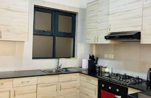 Westlands Apartment | Luxury Stays in Nairobi | Sky View, Pool & Gym at Westlands
