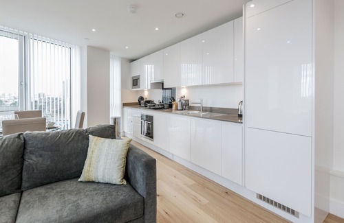 Stratford and New Town Apartment | LUXURY STRATFORD APARTMENT