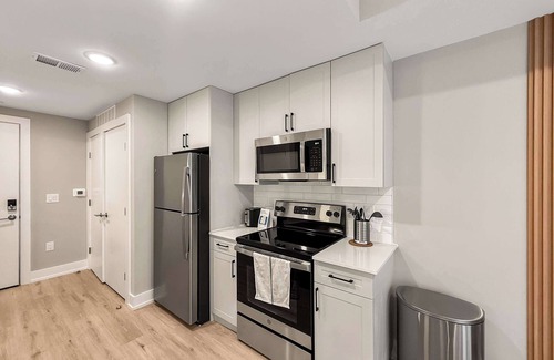Northern Liberties Apartment | Luxury Studio | 1 Bed | Northern Liberties