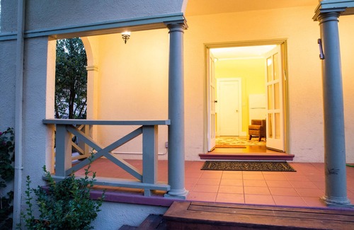 Claremont Cottage | Luxury Studio in Exclusive Claremont Neighborhood
