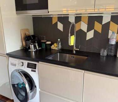 Busserach Apartment | Luxury Studio near UN and Palexpo