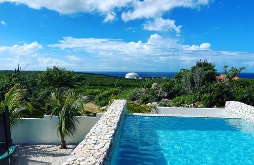 Grote Berg Apartment | Luxury studio with private jacuzzi near beaches