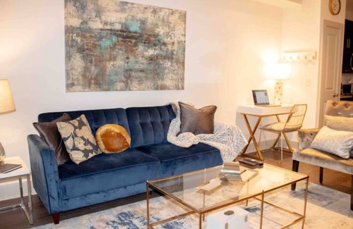 Loring Heights Apartment | Luxury Suite in Midtown