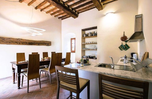 Certaldo Apartment | Luxury, Sustainability and Eco Pool in Tower Apt.
