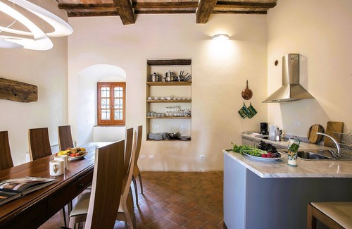 Certaldo Apartment | Luxury, Sustainability and Eco Pool in Tower Apt.