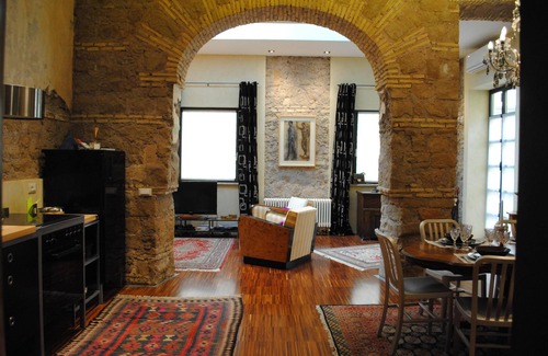 Rione XVIII Castro Pretorio Apartment | Luxury Town Loft. Great bars & restaurants 5 stars reviews