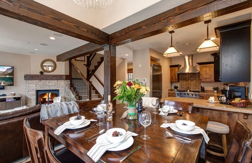 North Park City House | Luxury Townhome, Community Amenities, Hot Tub & Recreation at Park City Silver Star 202 (Ski- In/Out)