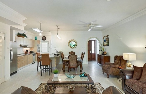 Sandy Lane House | Luxury Townhome in Sandy Lane Neighborhood by BSL Rentals