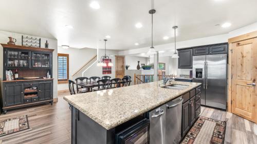 Bear Hollow Village House | Luxury Townhome, Private Balcony and Hot Tub, Great Location, 4 BR