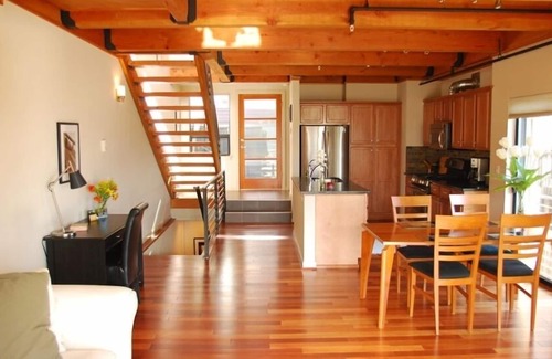 West Queen Anne House | Luxury Townhome with Amazing View