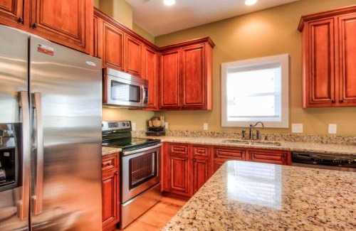 Wilmington Beach Villa | Luxury Townhouse w/Golf Cart & Private Elevator
