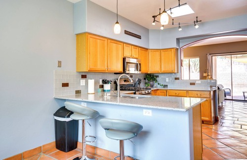 Oro Valley House | Luxury Tucson Retreat: Patio, Hot Tub & Fireplace
