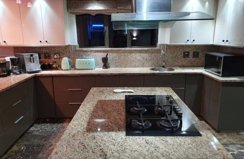 Hartbeespoort Villa | Luxury Villa on wildlife & golf estate Hartbeespoort South Africa
