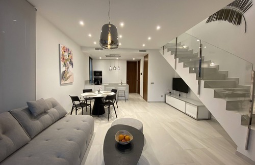 Finestrat House | Luxury villa 10 min. to the beach with pool, garden, 3 bedrooms, 3 bathrooms