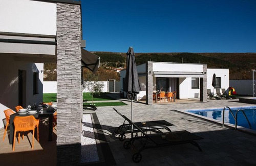 Trn House | Luxury Villa Blue Sky