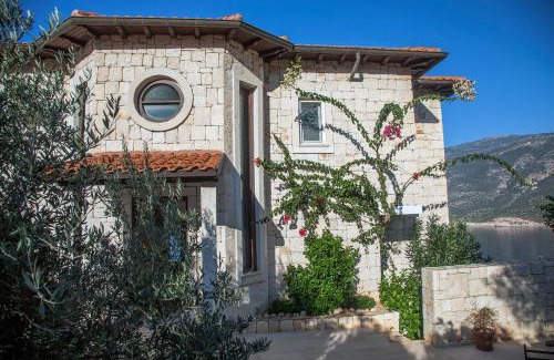 Kas Villa | Luxury Villa Caretta