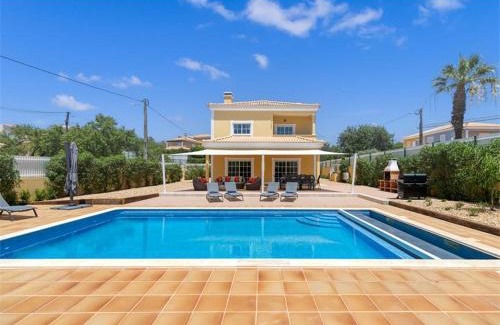 Cerro do Mocho Villa | Luxury Villa Carrah - Heated Pool nr Quinta da Lago