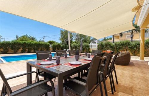 Cerro do Mocho Villa | Luxury Villa Carrah - Heated Pool nr Quinta da Lago
