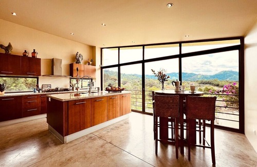 San Jose House | Luxury Villa Central Costa Rica