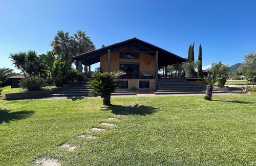 Cerveteri Villa | LUXURY VILLA CON PARCO E PISCINA FULL OPTIONAL