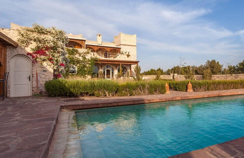 Ounagha House | Luxury Villa - Entire Villa Rental