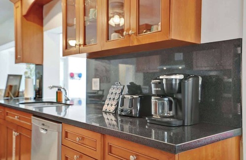 Hollywood Hills Villa | Luxury Villa: Heated Pool & Hot Tub w/Playground