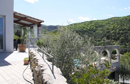 Ruoms Villa | Luxury Villa in Sampzon with Pool and Air Conditioning