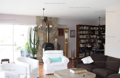 Ruoms Villa | Luxury Villa in Sampzon with Pool and Air Conditioning