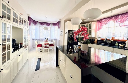 Walendow Villa | Luxury Villa - JessApart Walendia