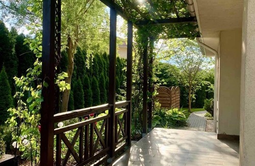 Walendow Villa | Luxury Villa - JessApart Walendia