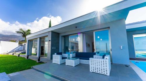 Santa Ursula Villa | Luxury Villa Lázaro Elegancia y Exclusividad