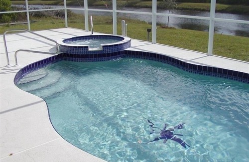 Pine Valley Villa | Luxury Villa on main Rotonda canal