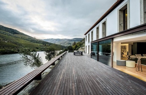 Cotas Villa | Luxury villa on the banks of the River Douro!