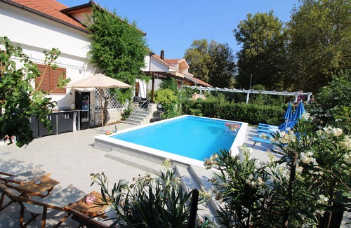 Trebinje Villa | LUXURY VILLA "OTOK" WITH POOL