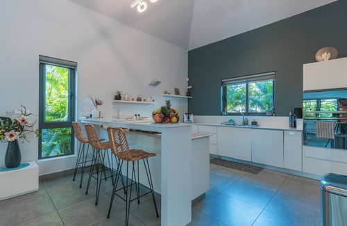 Tamarin House | Luxury Villa Sartelo