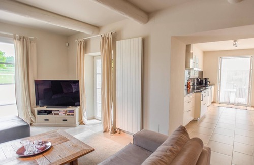 Sault Villa | Luxury villa with a large pool, tennis and sauna