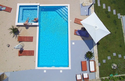 Srinjine Villa | Luxury Villa with heated private pool,sauna,whirlpool, In solitude.