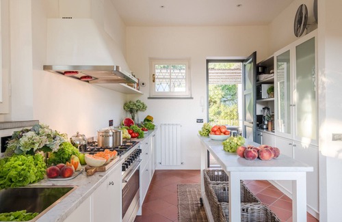 Pietrasanta Villa | Luxury Villa with Pool in Pietrasanta close to the Beach