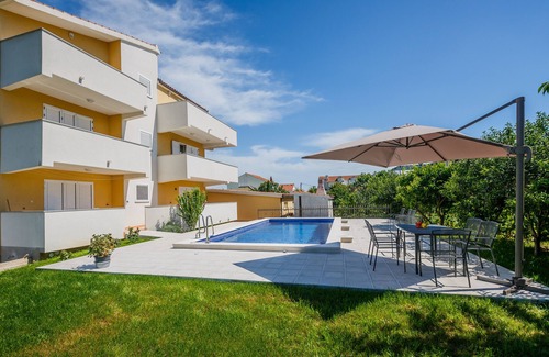 Kastel Novi House | Luxury Villa with Pool