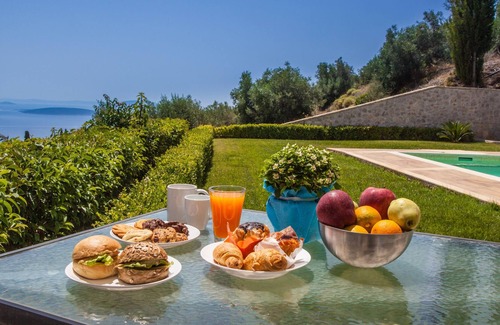 Nafplio Villa | Luxury Villa with Pool, Jacuzzi
