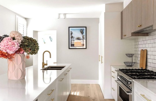 Elwood House | Luxury Villas Shelley St (Pet Friendly)