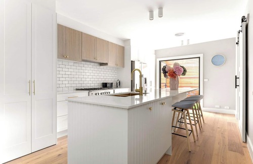 Elwood House | Luxury Villas Shelley St (Pet Friendly)