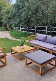 Szigetvar Villa | Luxury Vineyard Retreat with Private Jacuzzi