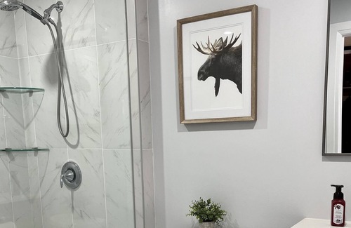 Bonfield Cottage | Luxury waterfront cottage