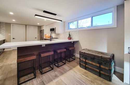Winona Apartment | Luxury Waterfront Guest Suite