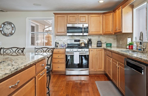 Rochester House | Luxury Waterfront Retreat - Hot tub & Game Room