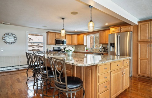 Rochester House | Luxury Waterfront Retreat - Hot tub & Game Room