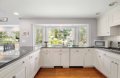 North Chatham House | Luxury Waterfront with Game Room!