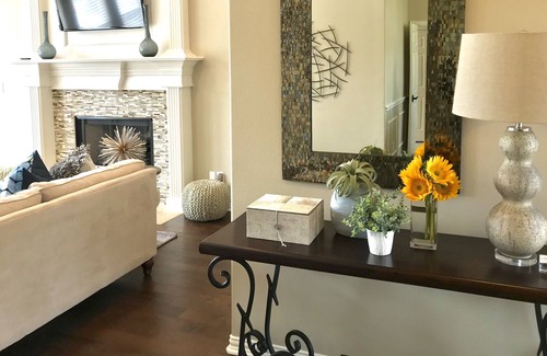 Lake Dallas House | Luxury Weekend Getaway.