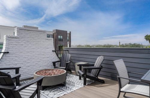 Tampa Heights Villa | Luxury Wellness Retreat with Sauna and Cold Plunge